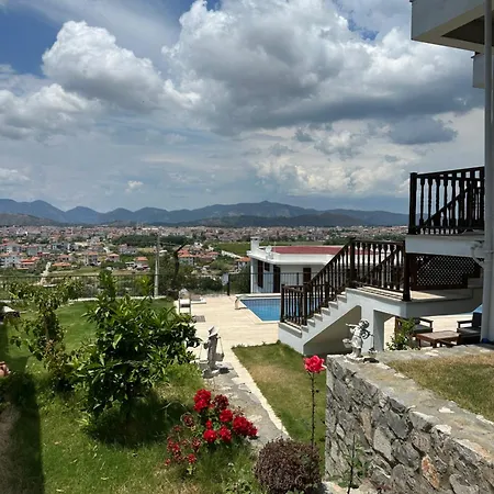 Yavuz Сasa de vacaciones *